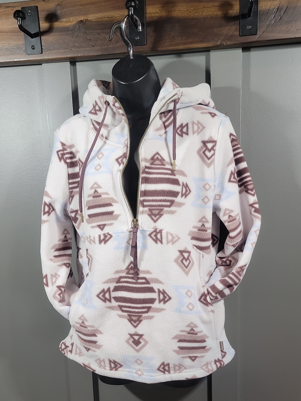 Avalanche Aztec Print Hooded Fleece